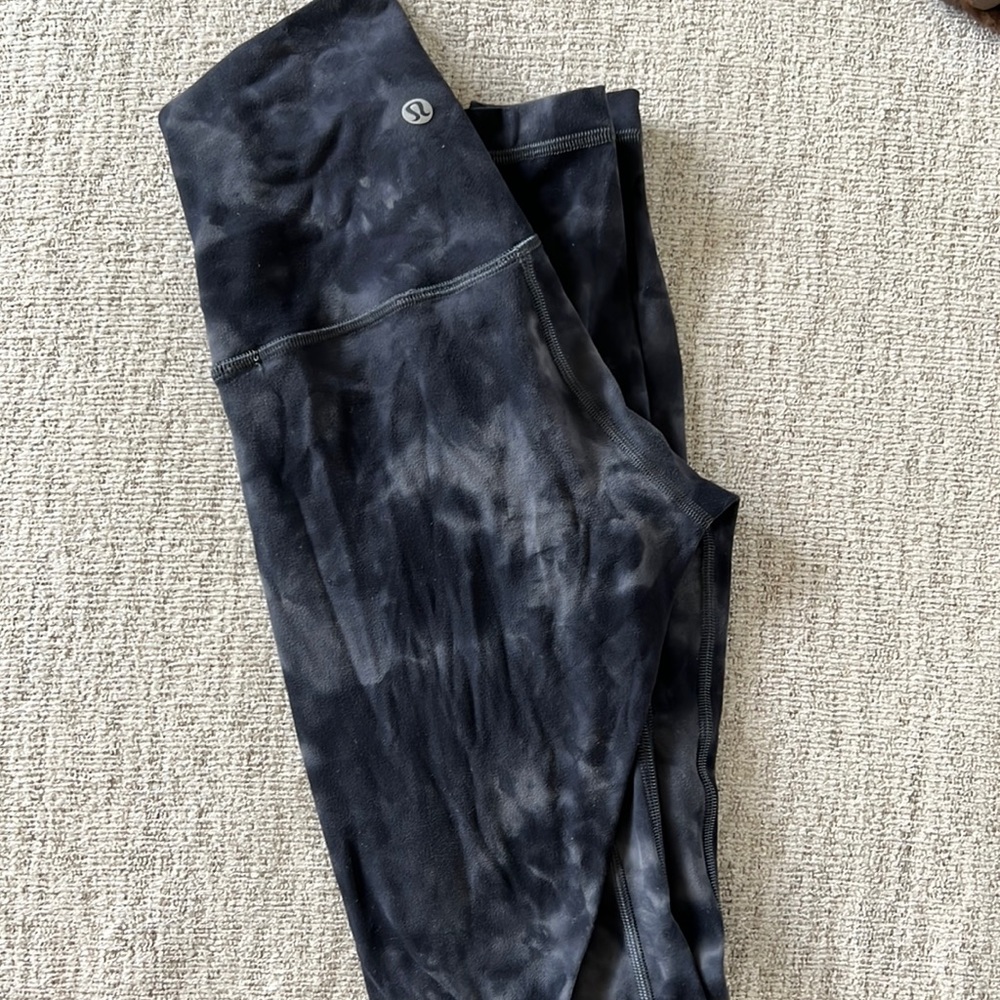 Lululemon marble leggings